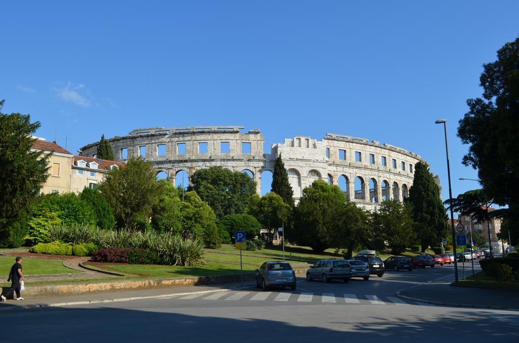 Apartment Rosy Pula Pokoj fotografie