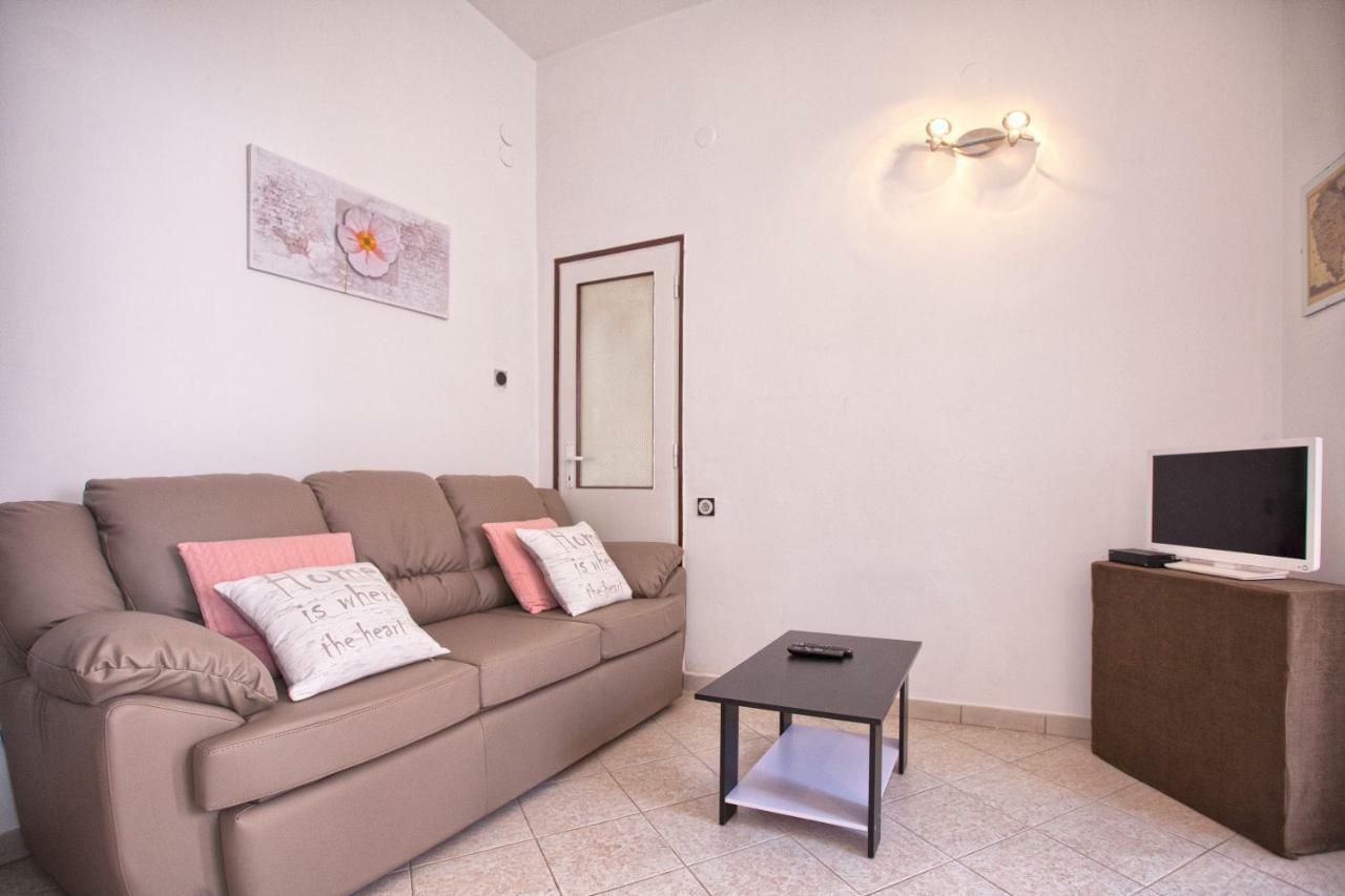 Apartment Rosy Pula Exteriér fotografie